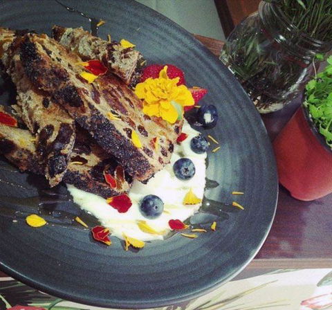 Manhattan Restaurant - Accommodation Bookings 9