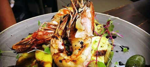 Manhattan Restaurant - Accommodation Bookings 1