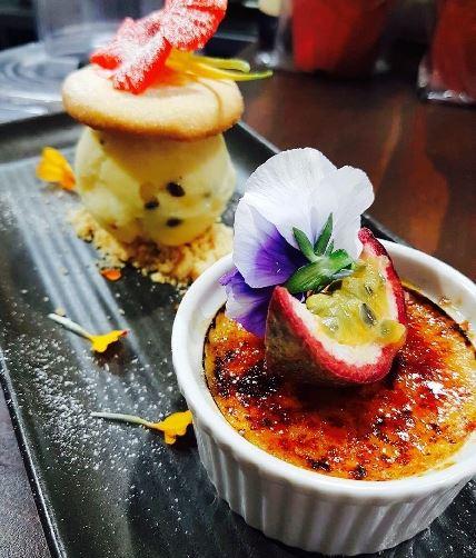 Manhattan Restaurant - Accommodation Bookings 6