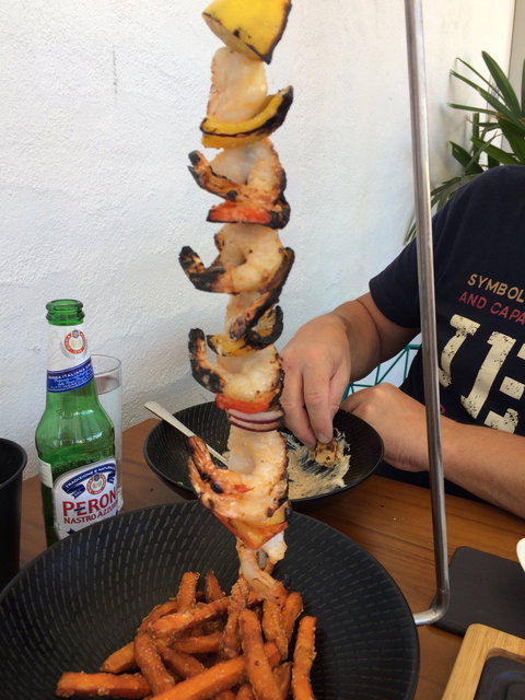 Cabana Pool Bar & BBQ - Accommodation Bookings 7