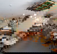 The Broadway Eatery - Accommodation Bookings