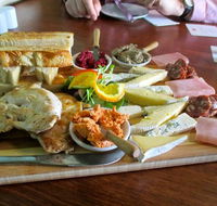 The Earl of Spencer - Bar  Restaurant - Accommodation Bookings