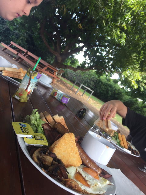 Ivanhoe Cafe - Accommodation Bookings 4