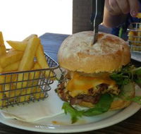 Missy Moo's Burger Bar - Accommodation Bookings
