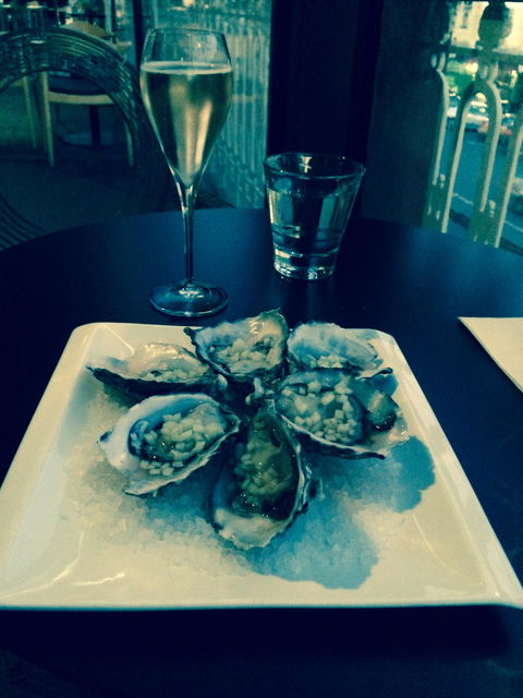 The Loft Oyster And Wine Bar - Accommodation Bookings 3
