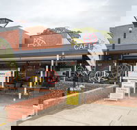 Avenues Cafe Bar - Accommodation Bookings