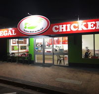 Regal Chickens - Accommodation Bookings