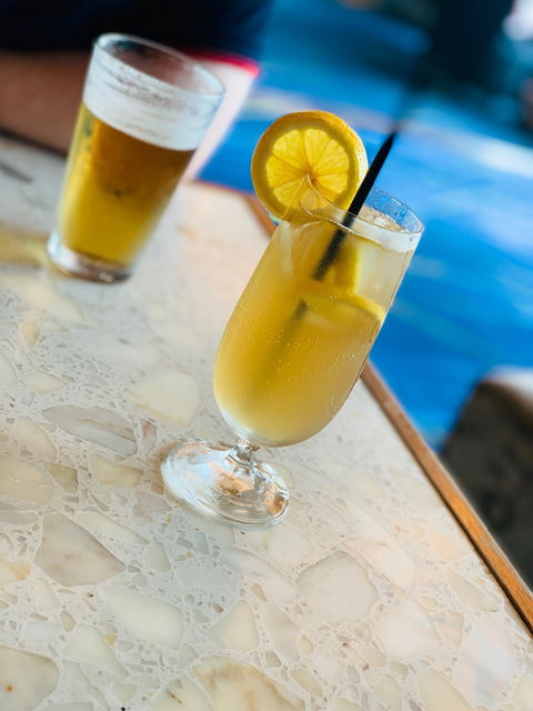 Sarins Bar & Restaurant - Accommodation Bookings 7