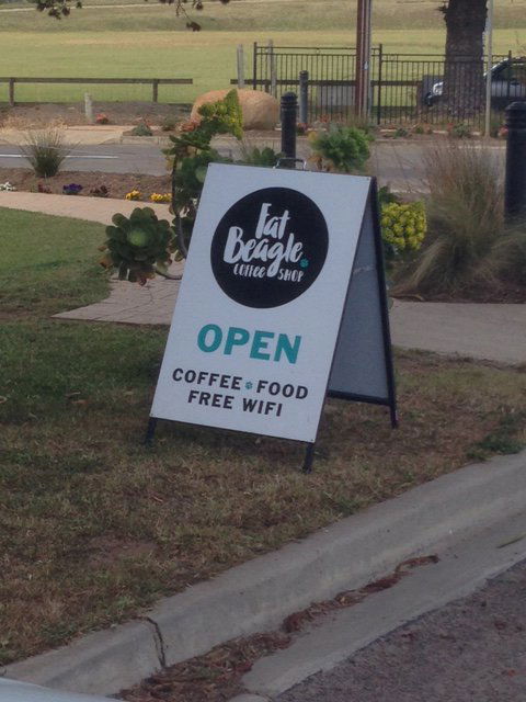 Fat Beagle Coffee Shop - Accommodation Bookings 3