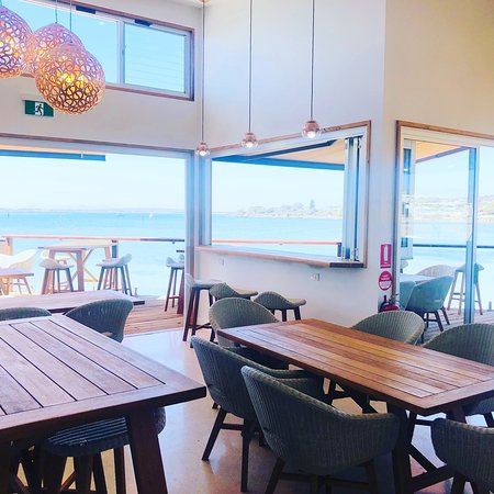 Oyster HQ - Accommodation Bookings 0