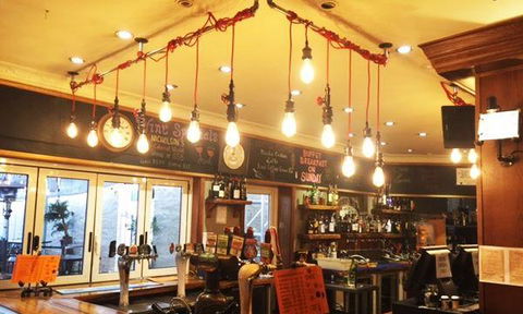 Nicholsons Bar And Grill - Accommodation Bookings 7