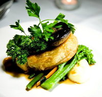 Harry's Restaurant and Redford Bar - Accommodation Bookings