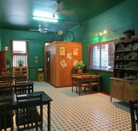 Irish Molly's Bar  Grill - Accommodation Bookings