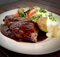 The Australian Hotel - Accommodation Bookings