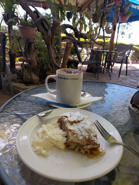 Muggachinno's - Accommodation Bookings 3