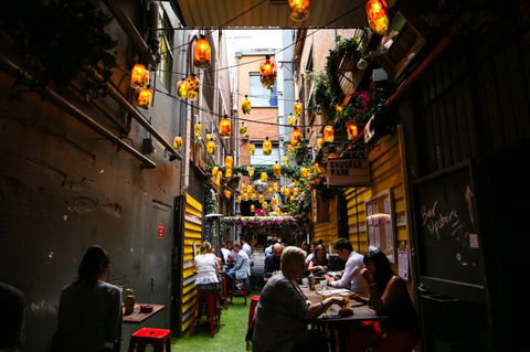 Chuckle Park Bar - Accommodation Bookings 5