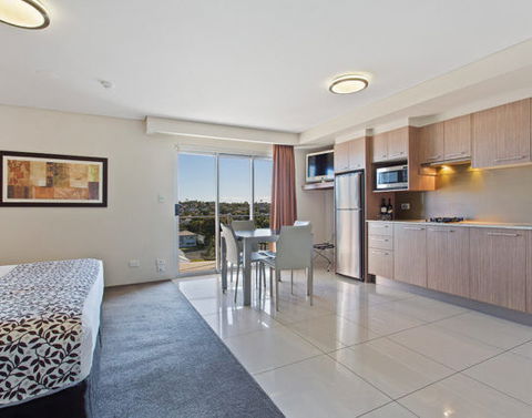 CBD Executive Apartments - Accommodation Bookings 8