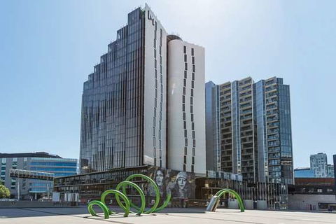 Peppers Docklands - Accommodation Bookings 0