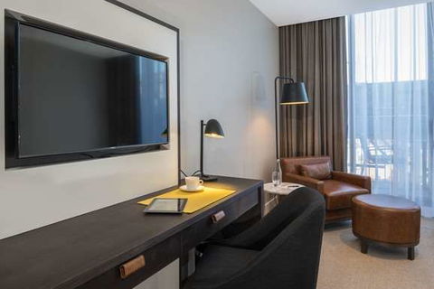 Peppers Docklands - Accommodation Bookings 9