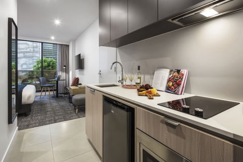 Quest NewQuay, Docklands - Accommodation Bookings 10