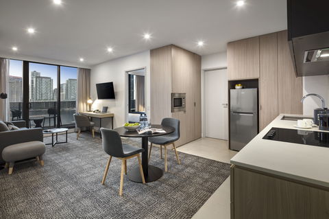 Quest NewQuay, Docklands - Accommodation Bookings 13