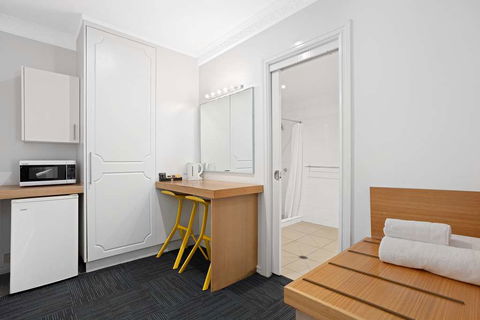 Comfort Inn, The International - Accommodation Bookings 5