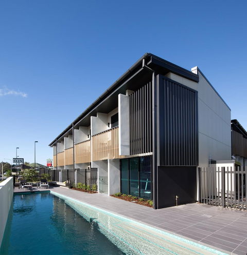 The Glen Hotel & Suites - Accommodation Bookings 5