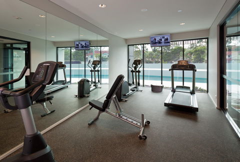 The Glen Hotel & Suites - Accommodation Bookings 10