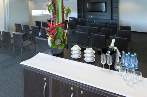 Jephson Hotel - Accommodation Bookings 9