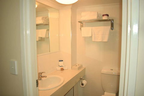 Best Western Parkside Motor Inn - Accommodation Bookings 11