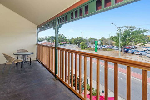 Quality Hotel Bayswater - Accommodation Bookings 2