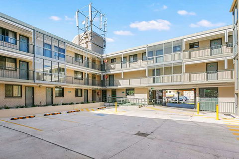 Quality Inn Sunshine Haberfield - Accommodation Bookings 3
