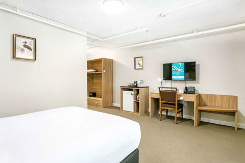 Quality Inn Sunshine Haberfield - Accommodation Bookings 8