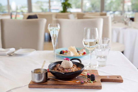 Mantra Southport Sharks - Accommodation Bookings 10