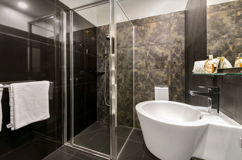Quest Savoy - Accommodation Bookings 2