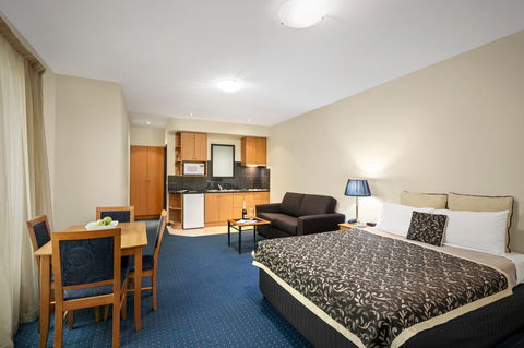Quest Savoy - Accommodation Bookings 3