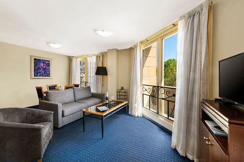 Quest Savoy - Accommodation Bookings 9