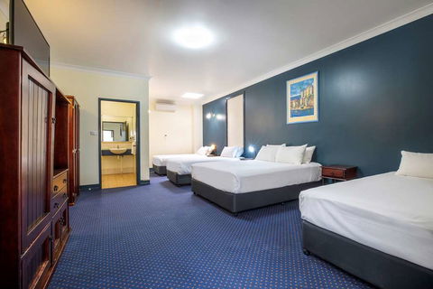 Atherton Hotel - Accommodation Bookings 7