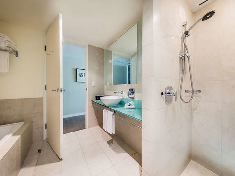 PARKROYAL Melbourne Airport - Accommodation Bookings 5