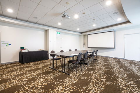 Holiday Inn Melbourne Airport - Accommodation Bookings 8