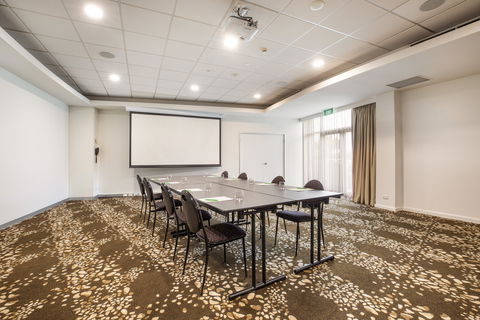 Holiday Inn Melbourne Airport - Accommodation Bookings 9