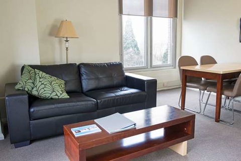 Mantra One Sandy Bay Road - Accommodation Bookings 6
