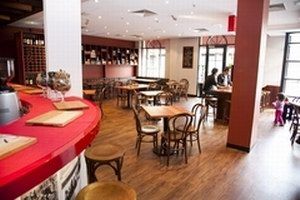 Frome Apartments - Accommodation Bookings 3