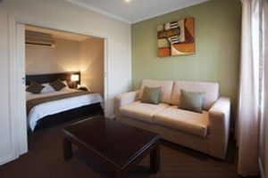 Frome Apartments - Accommodation Bookings 4