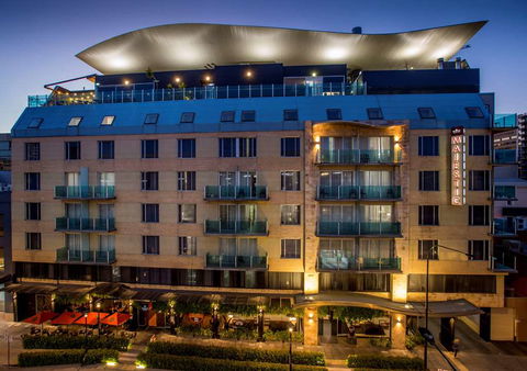 Majestic Roof Garden Hotel - Accommodation Bookings 0