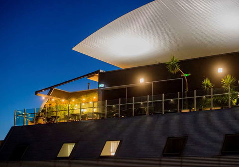 Majestic Roof Garden Hotel - Accommodation Bookings 13