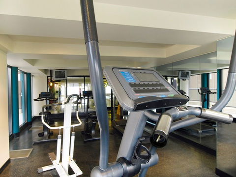 Oaks Embassy - Accommodation Bookings 4