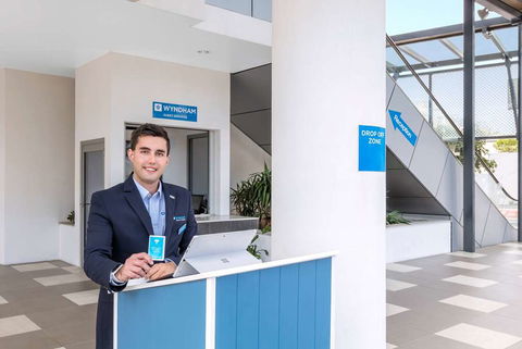 Wyndham Surfers Paradise Resort - Accommodation Bookings 4