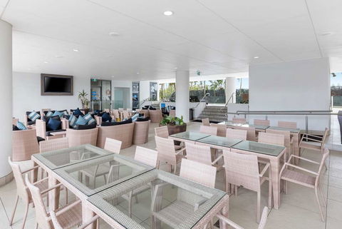 Wyndham Surfers Paradise Resort - Accommodation Bookings 13