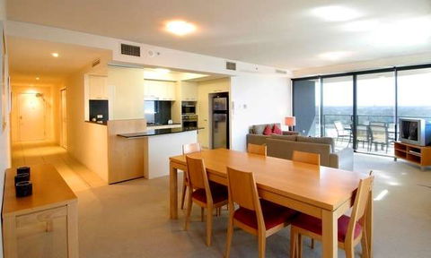 Mantra Broadbeach On The Park - Accommodation Bookings 4